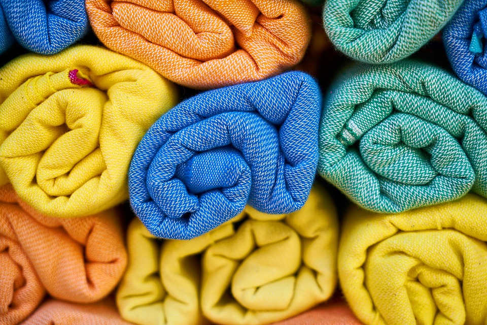 4 errores frecuentes en el lavado de textiles de color